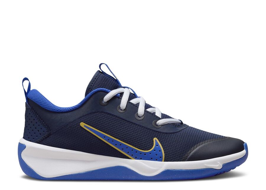 

Кроссовки Nike Omni Multi Court GS, цвет Midnight Navy Saturn Gold