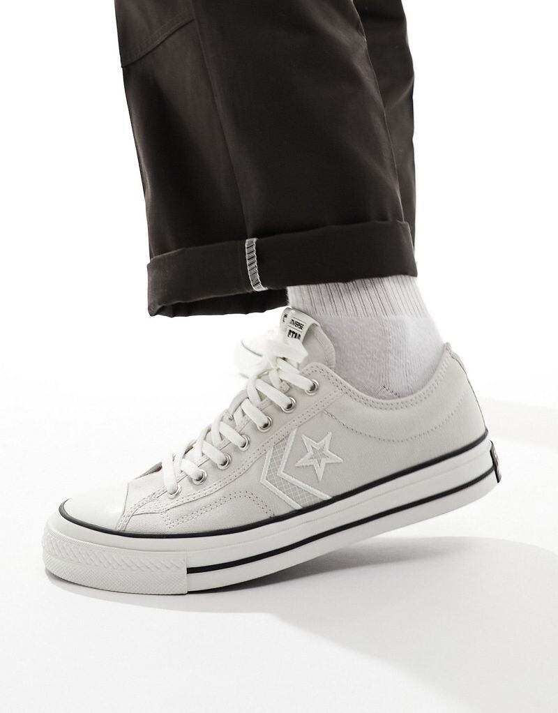 

Серые кроссовки Converse Star Player 76 с белой отделкой