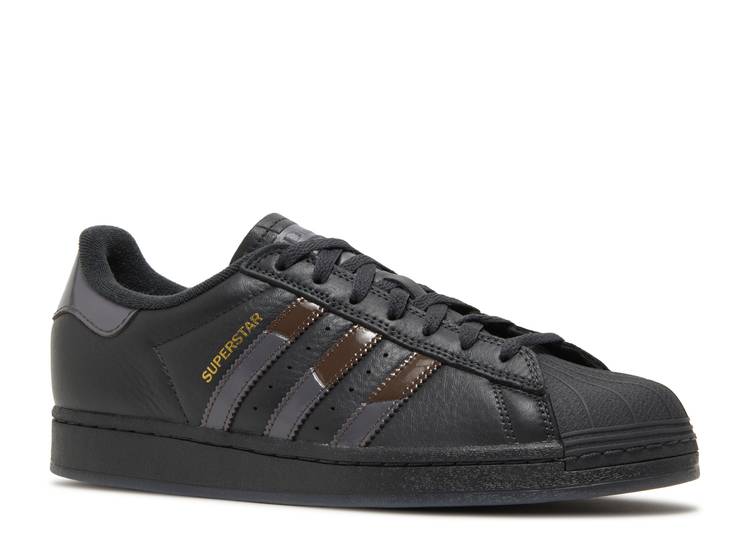 Adidas advantage 2025 vs superstar