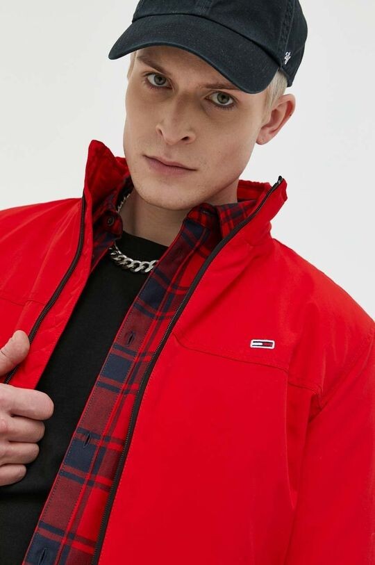 

Куртка Tommy Jeans, красный