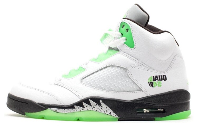 

Jordan 5 Retro Quai 54 Белый