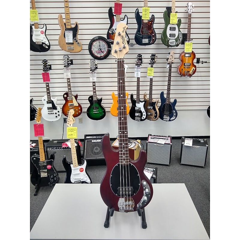 

Басс гитара Sterling by Music Man Stingray34