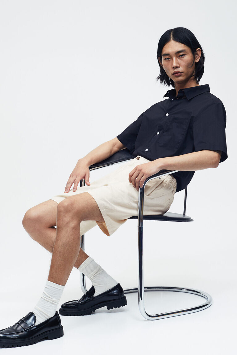 

Шорты regular fit из смесового льна H&M, бежевый