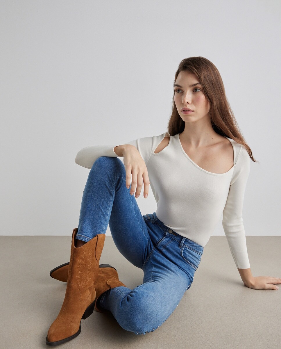 

Женский свитер однотонного кроя Easy Wear, сырой