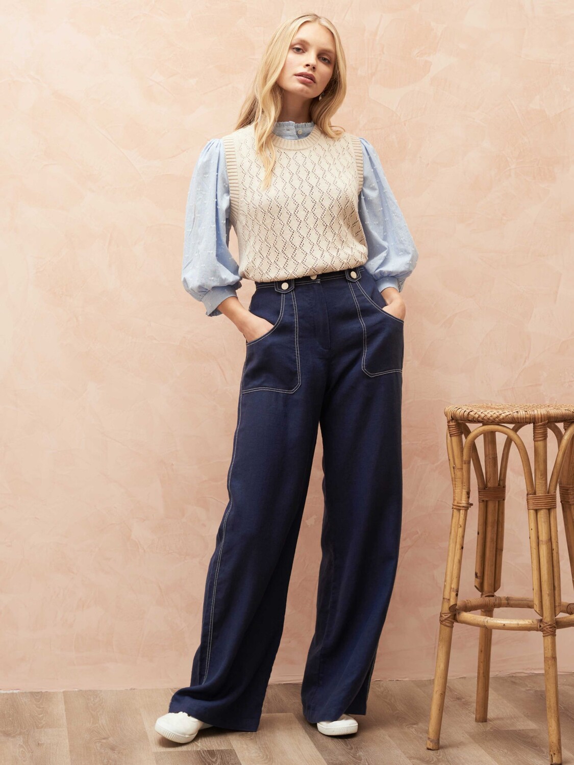 

Льняные брюки Brora Top Stitch, темно-синие