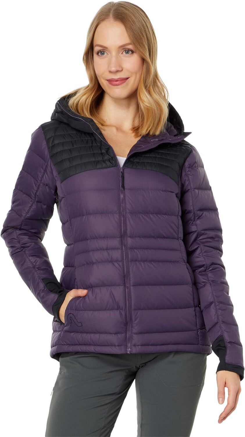 

Пуховик Бетти Flylow, цвет Black/Berry