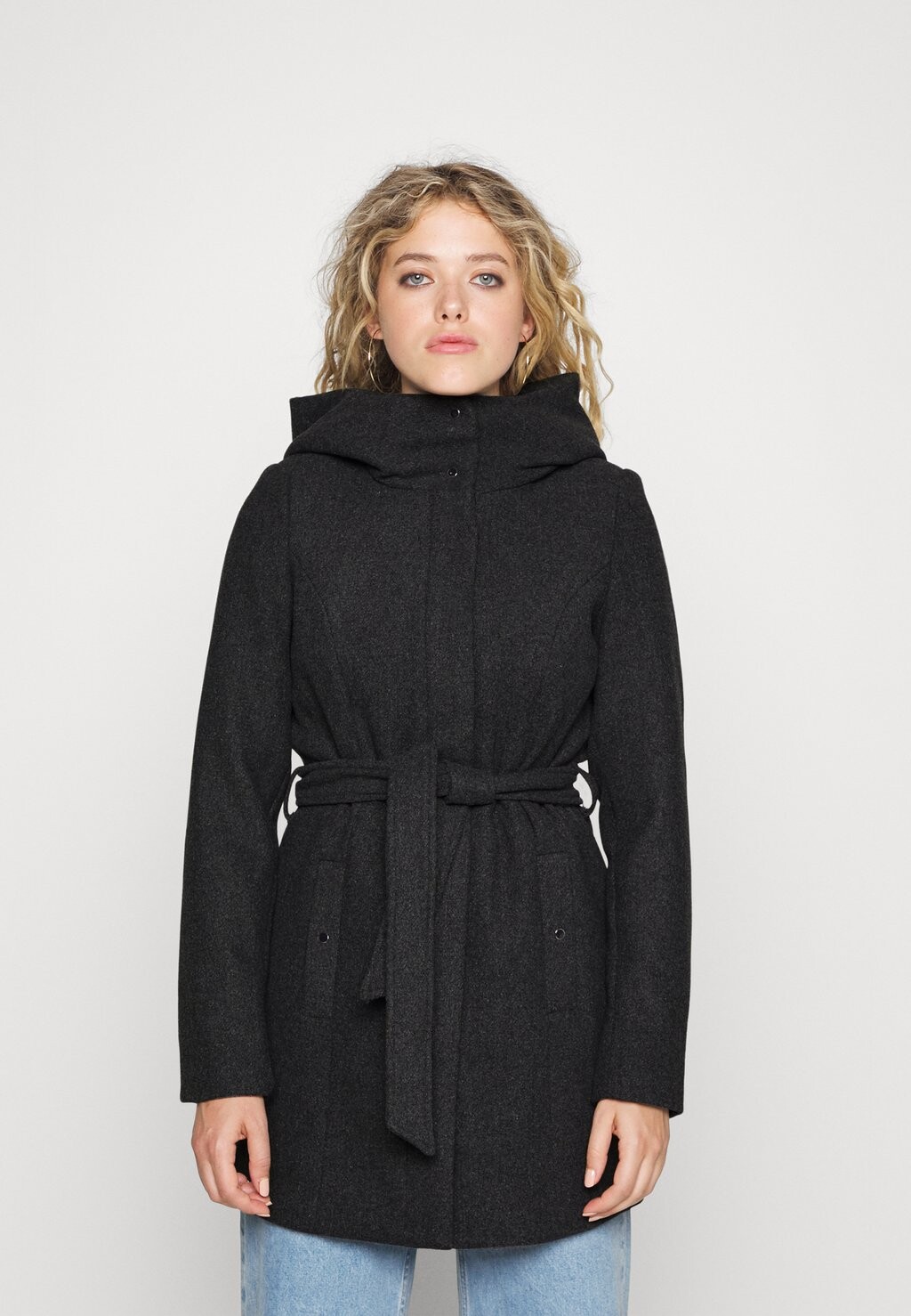 

Короткое пальто Vero Moda