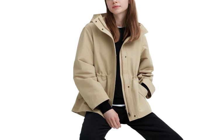 

UNIQLO Женская куртка, цвет Golden sand