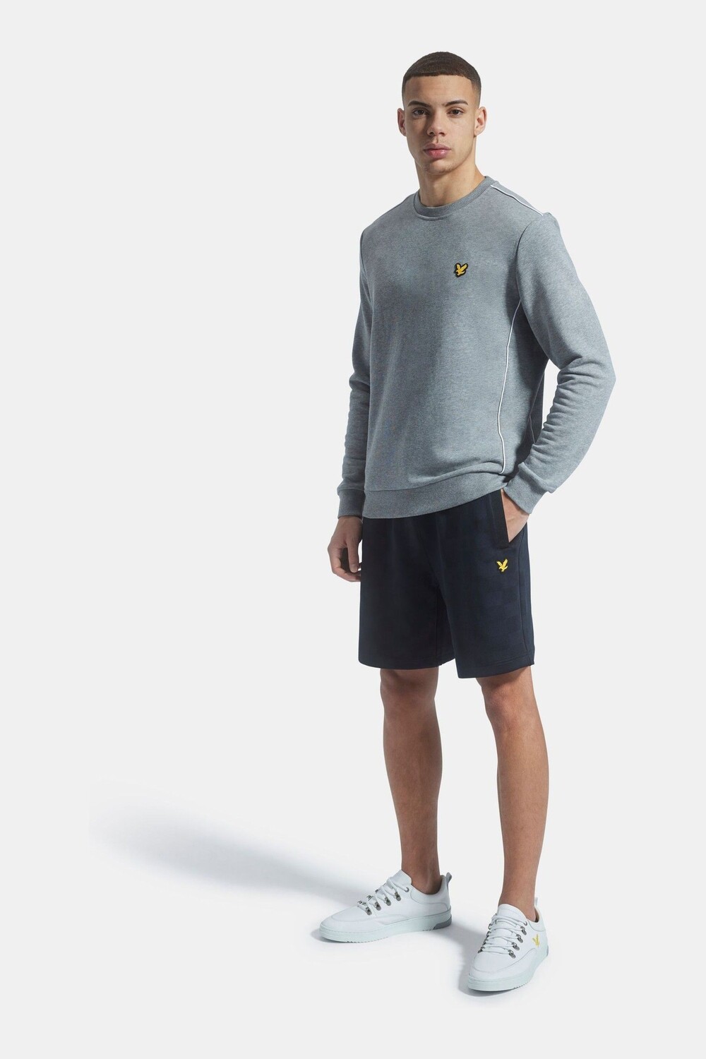 

Черные шорты-контейнеры Lyle & Scott, черный