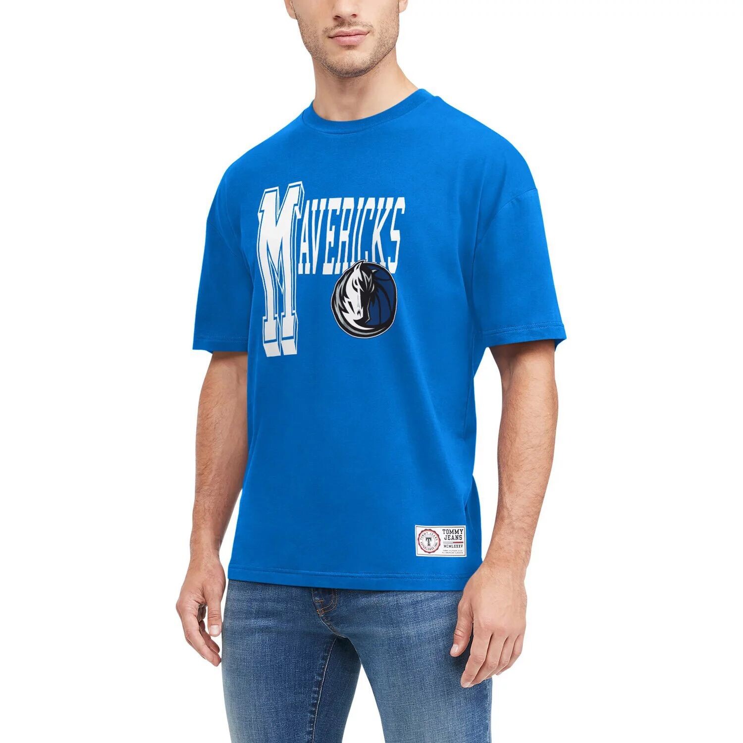 

Мужская синяя футболка Tommy Jeans Dallas Mavericks Mel Varsity, Синий