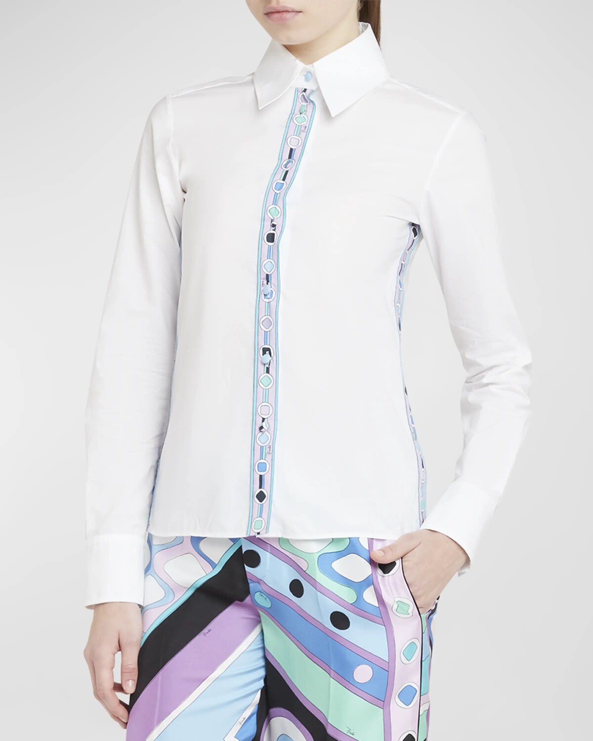 

Рубашка с тонким воротником и планкой с принтом Emilio Pucci, цвет Bianco