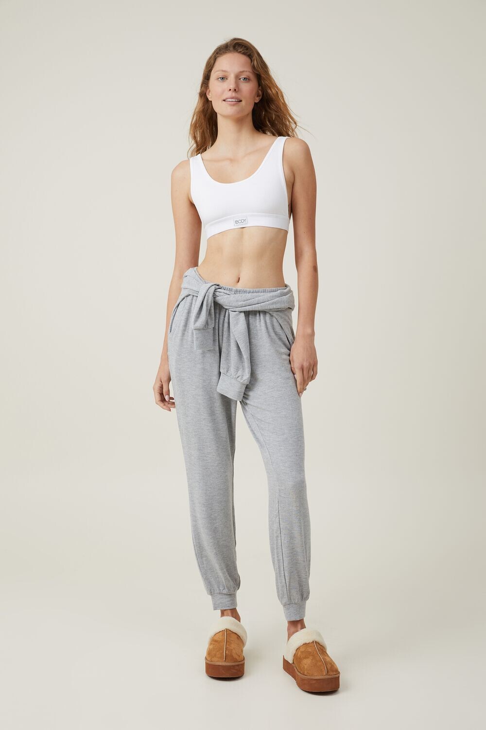 

Супермягкие узкие брюки Cotton On Body