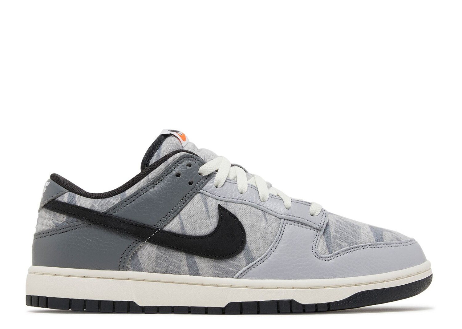 

Кроссовки Nike Dunk Low 'Copy Paste', серый
