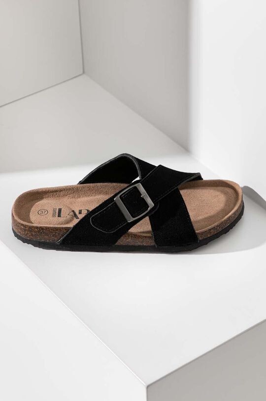 

Замшевые тапочки Answear Lab, черный