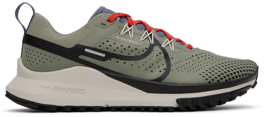 

Серые кроссовки Pegasus Trail 4 Nike