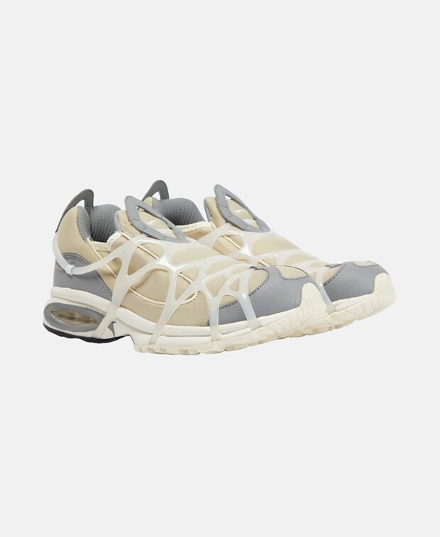 

Кроссовки Nike, бежевый