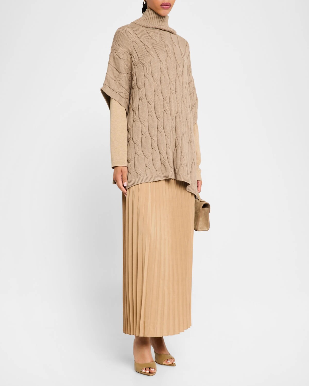 

Пончо вязанной вязки с высоким воротником Eileen Fisher, цвет Biscuit