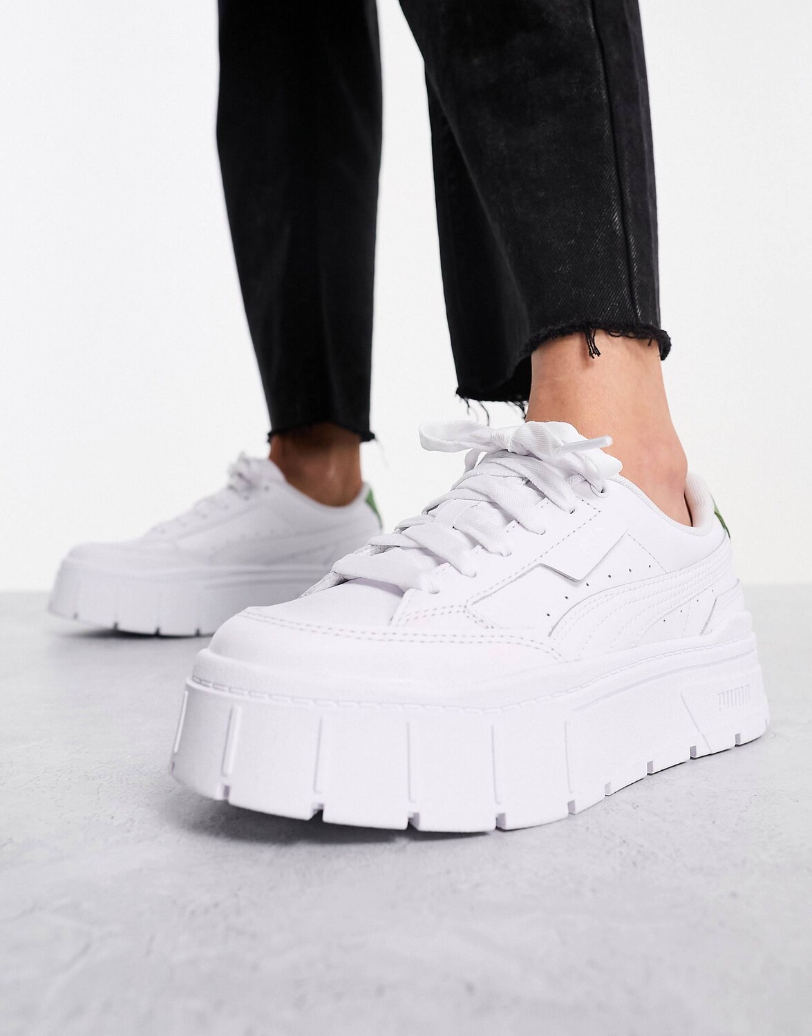 

Бело-зеленые кроссовки Puma Mayze Stack