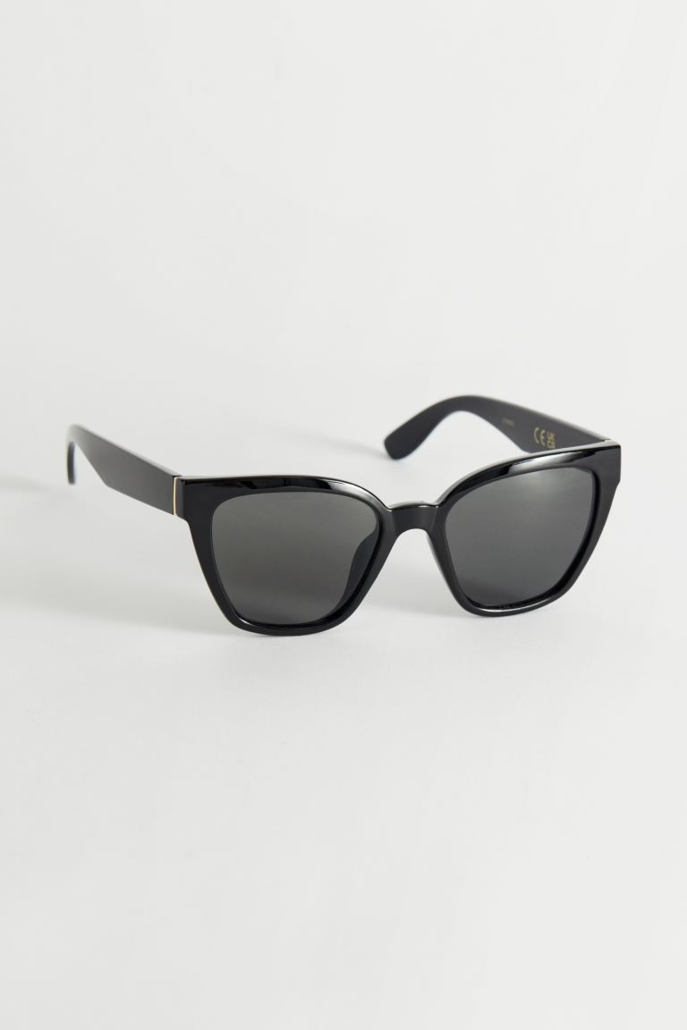 овальные солнцезащитные очки и другие истории h Солнцезащитные очки Cateye и другие истории H&M, черный
