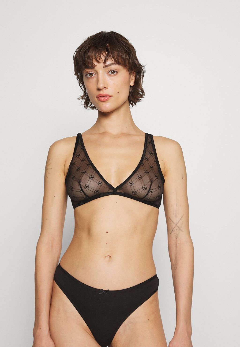 

Треугольный бюстгальтер BRALETTE BRA Emporio Armani, черный