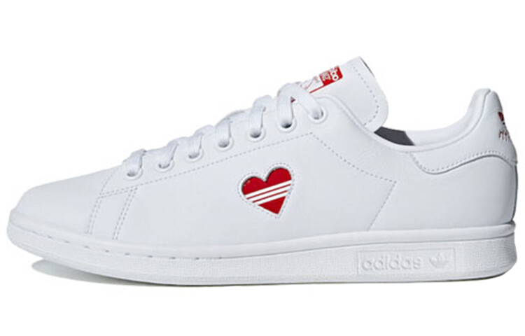 

Adidas originals Стэн Смит празднует любовь Женский белый