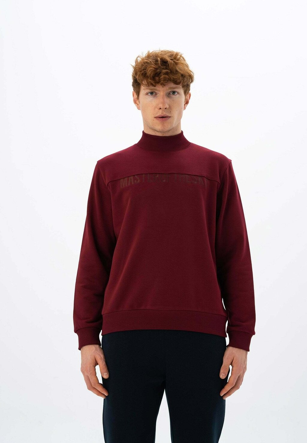 Толстовка TURTLENECK DETAILED Arma, цвет bordeaux