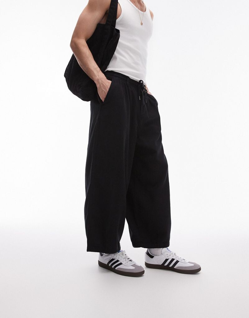

Черные укороченные брюки оверсайз Topman