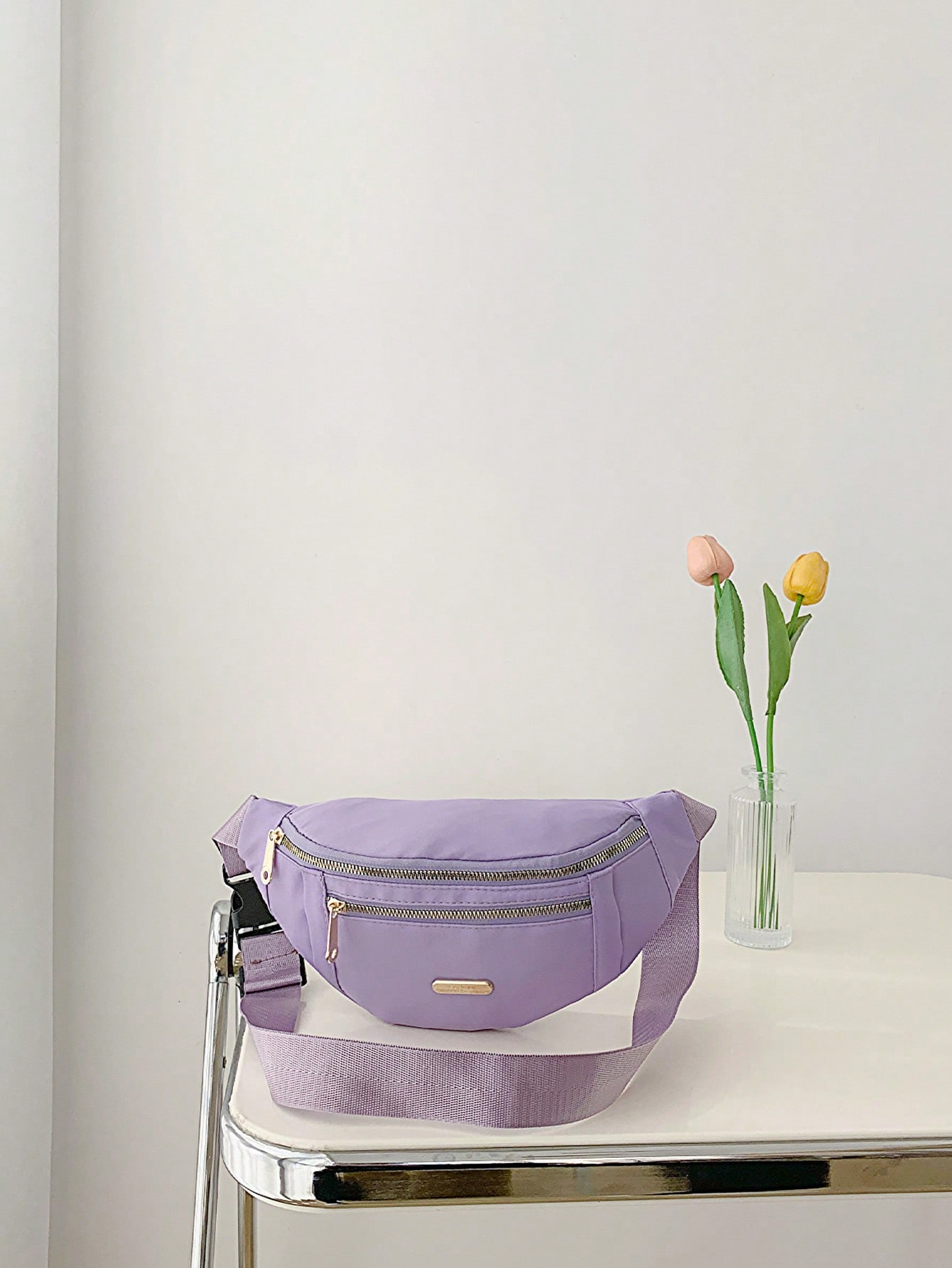 Поясная сумка с металлическим декором и пряжкой, фиолетовый поясная сумка с пряжкой и декором черный