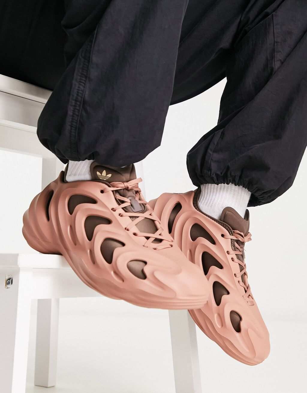 

Кроссовки adidas Originals Fom Q цвета Magic Earth