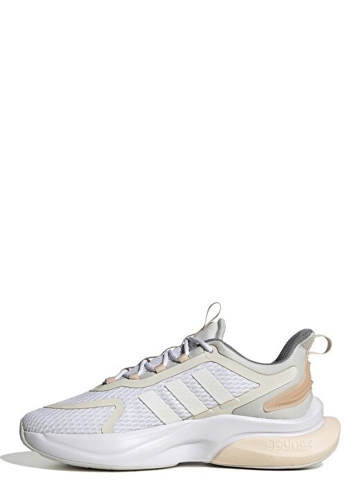 

Белые женские кроссовки Adidas