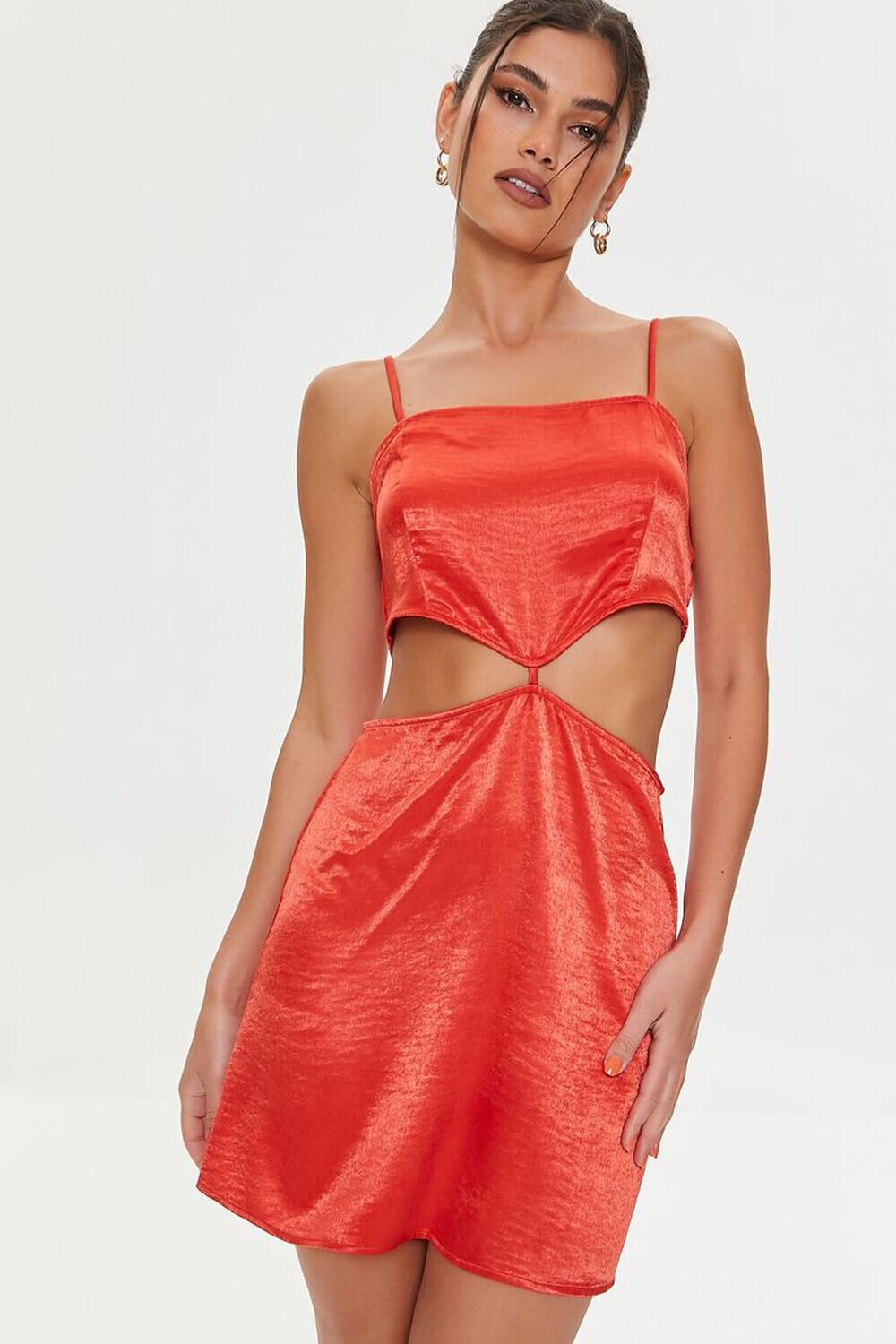 

Атласное мини-платье с вырезом Forever 21, красный