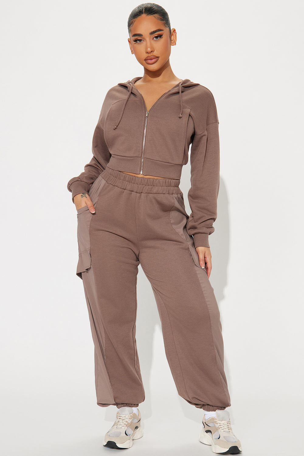 

Джоггеры Fashion Nova FST65253TP, коричневый