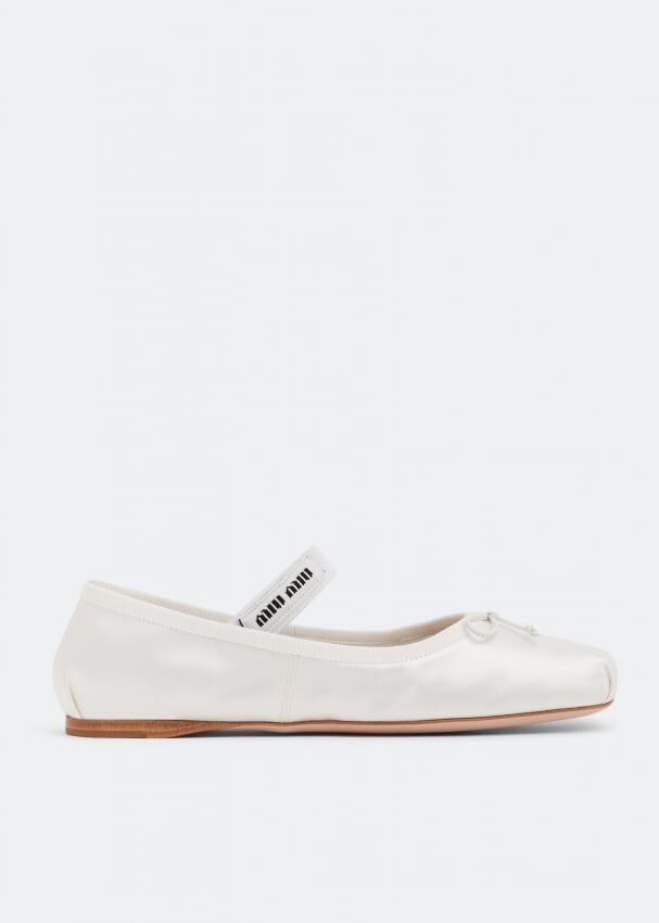 

Балетки MIU MIU Satin ballerinas, белый