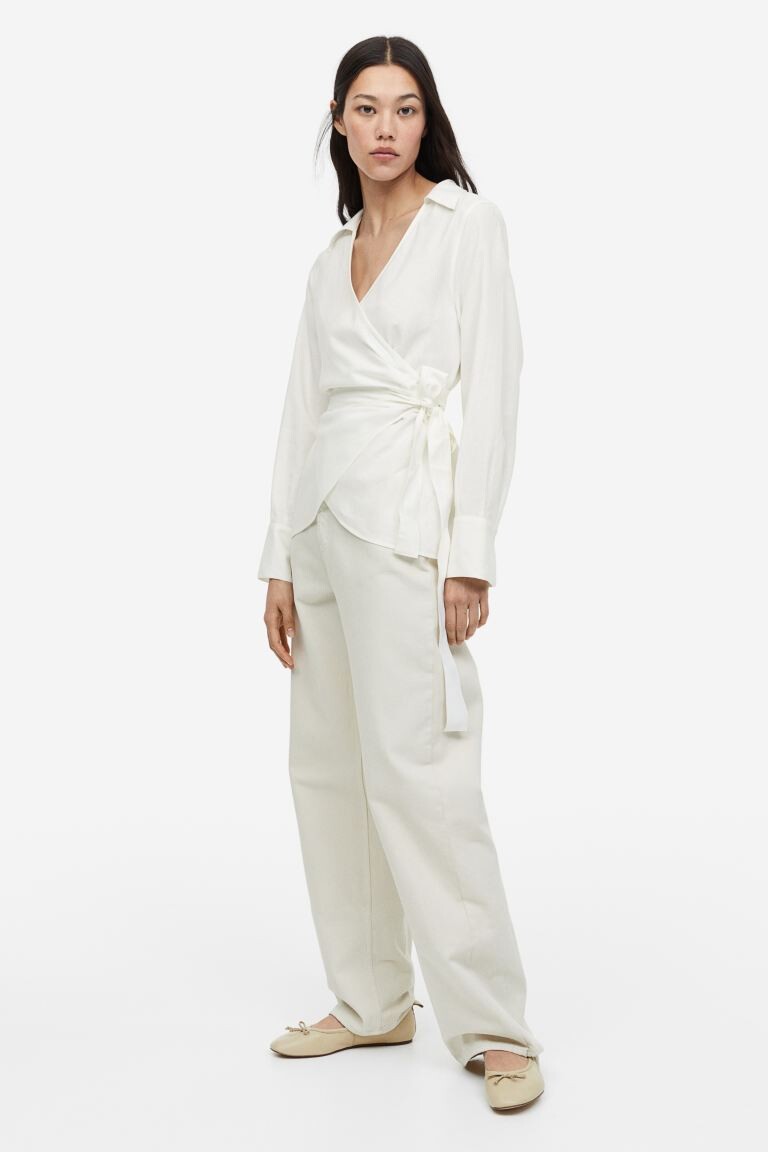 

Блузка с запахом из смесовой льняной ткани H&M, белый