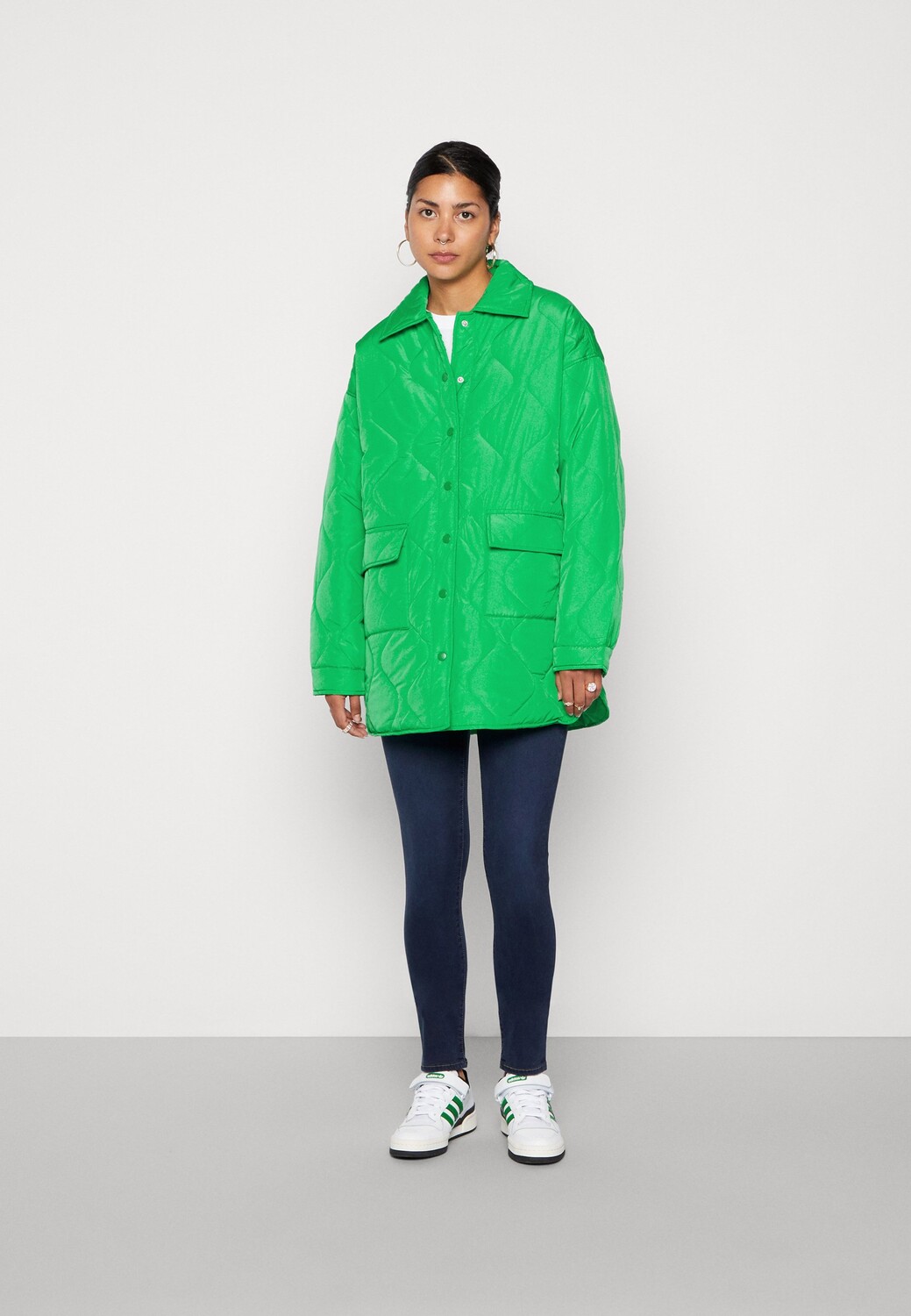 

Пальто зимнее Cotton On, зеленый