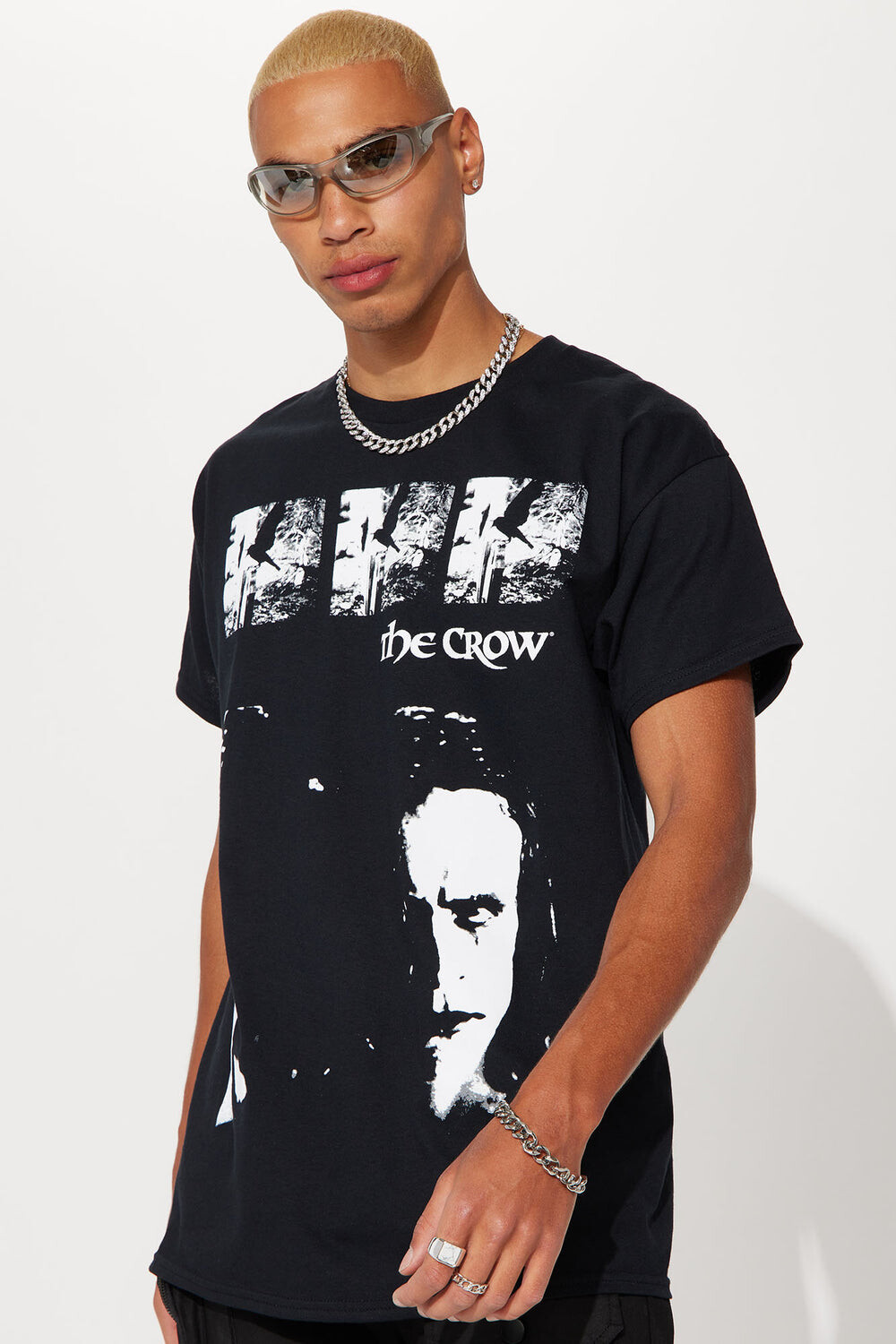 

Футболка Fashion Nova CRW10017, черный