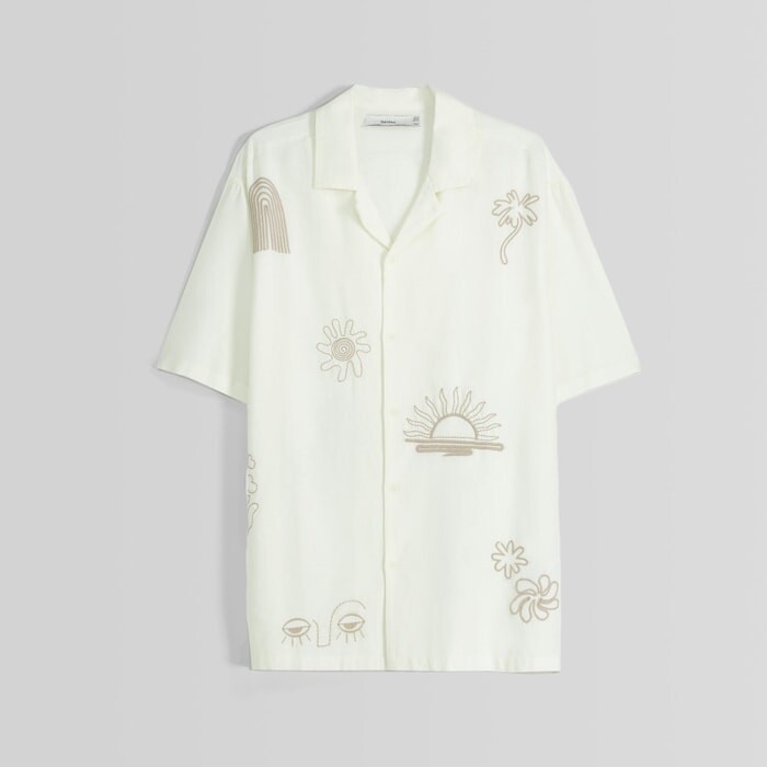 

Рубашка Bershka Rustic Short Sleeve With Embroidery, кремовый