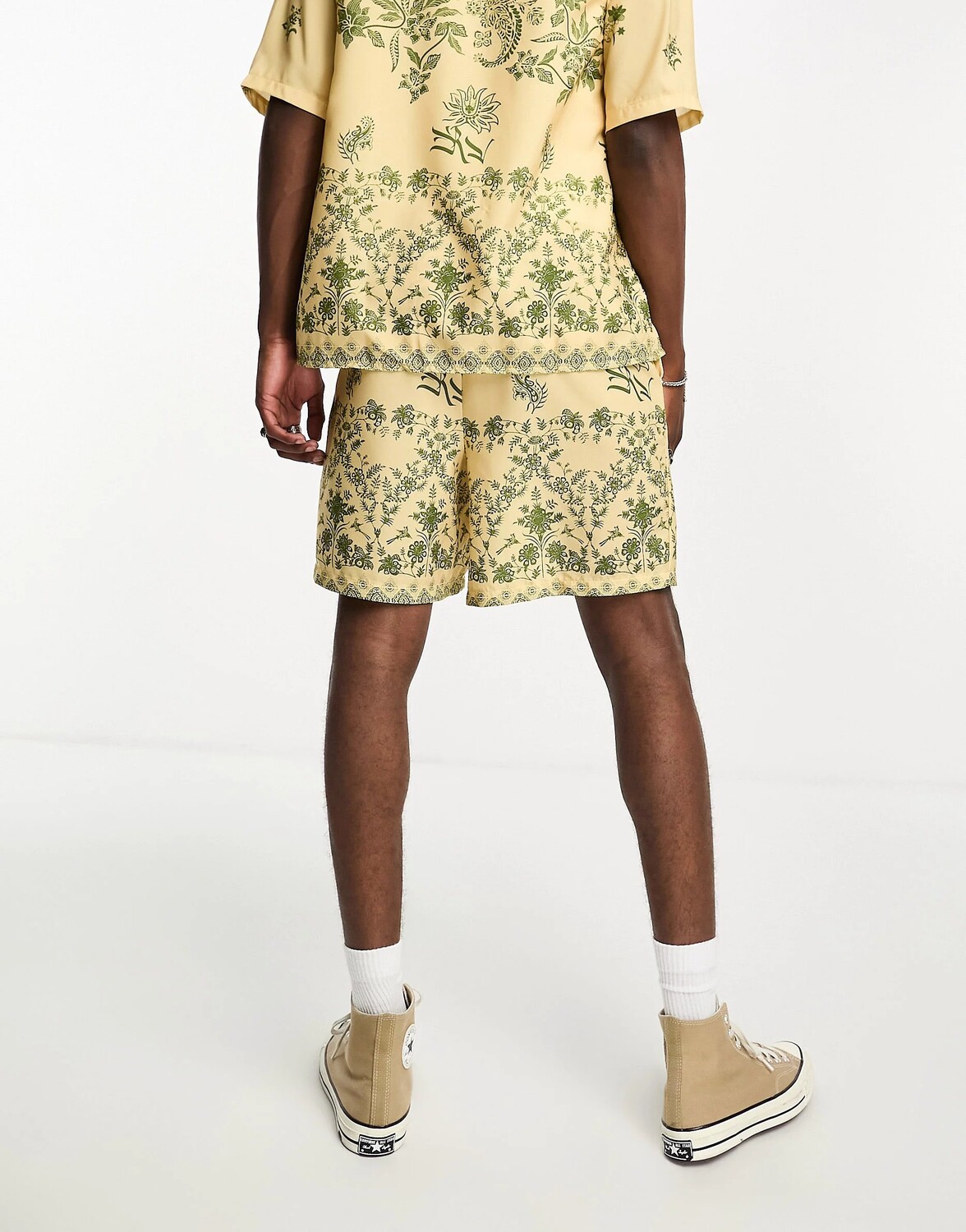

Шорты Reclaimed Vintage Paisley Print Viscose Co-ord Unisex, бежевый
