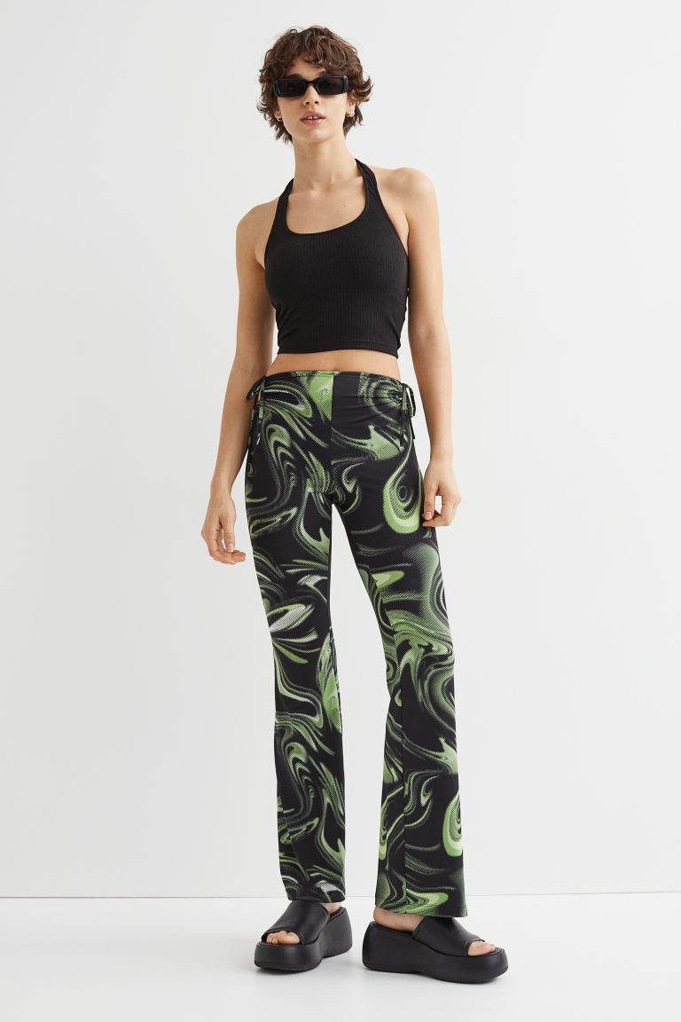 Узорчатые брюки с вырезами H&M, черный/зеленый узор