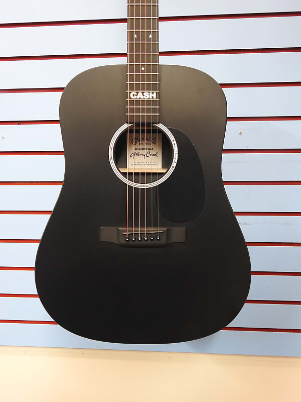 

Martin DX Johnny Cash A/E с сумкой DX Johnny Cash A/E W/ Bag