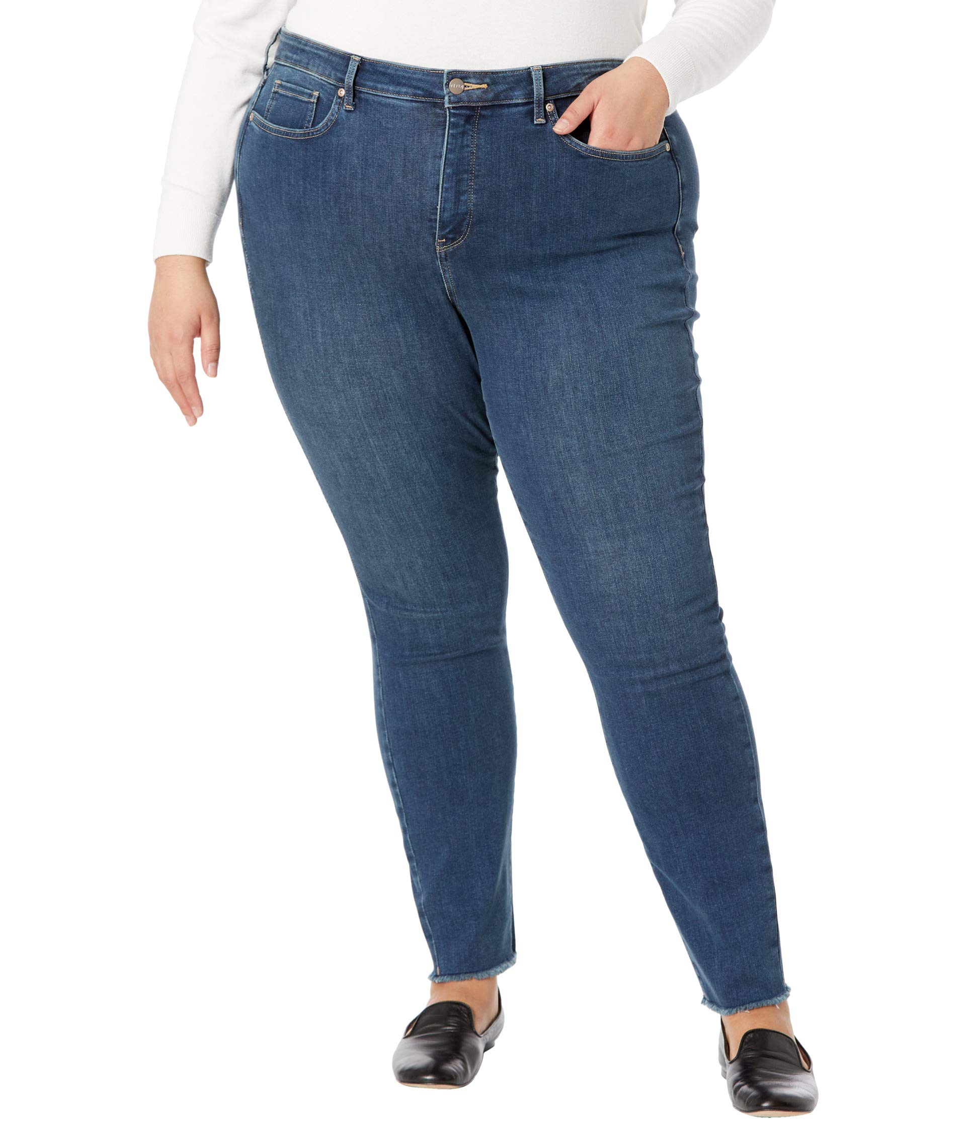 Джинсы NYDJ Plus Size, Plus Size Alina Legging Jeans with Fray Hem in Clean Reverence 1