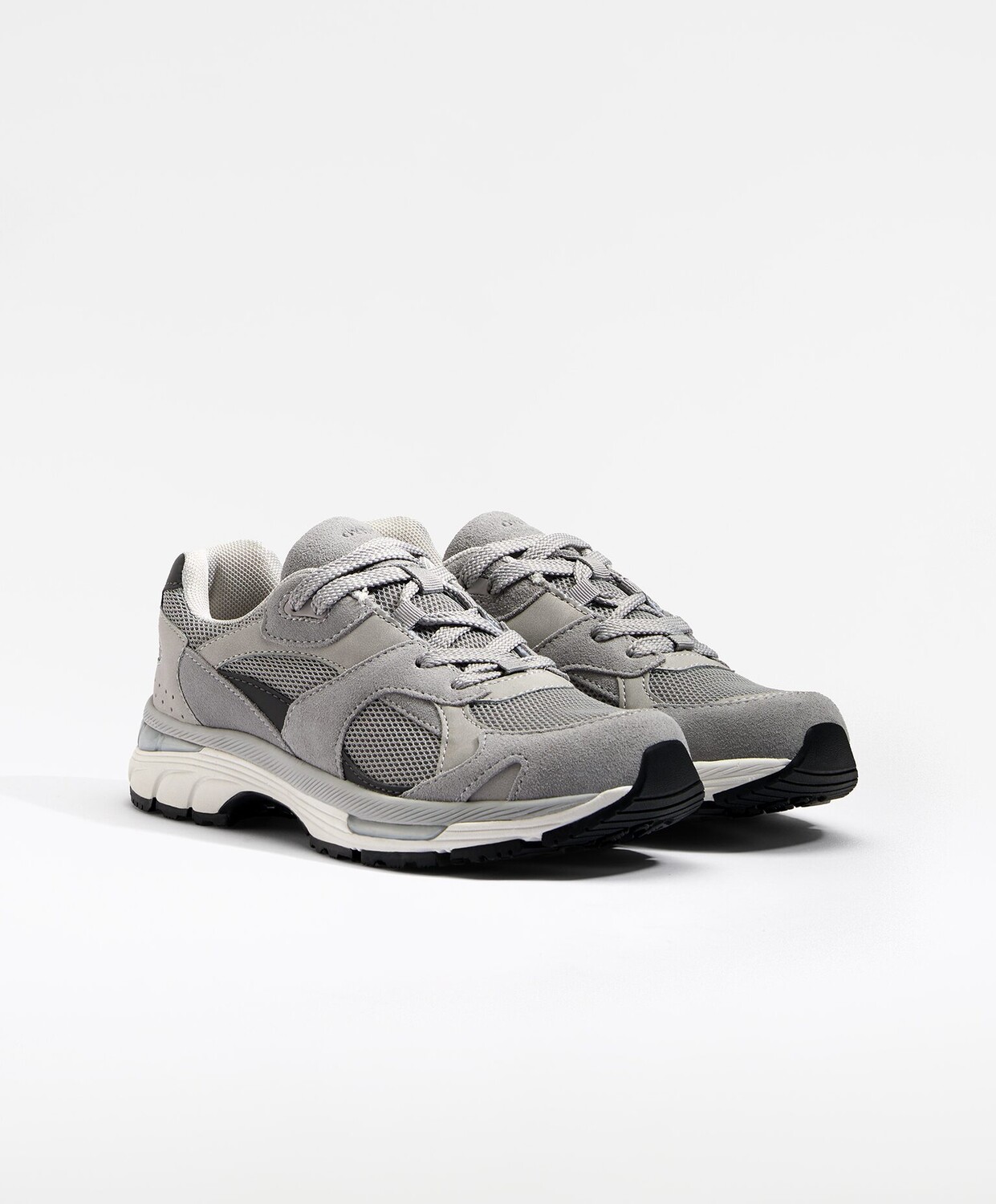 

Кроссовки Oysho Running, серый