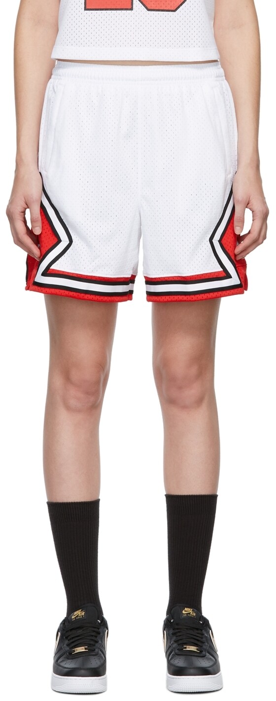 

Белые шорты с бриллиантами Essentials Nike Jordan