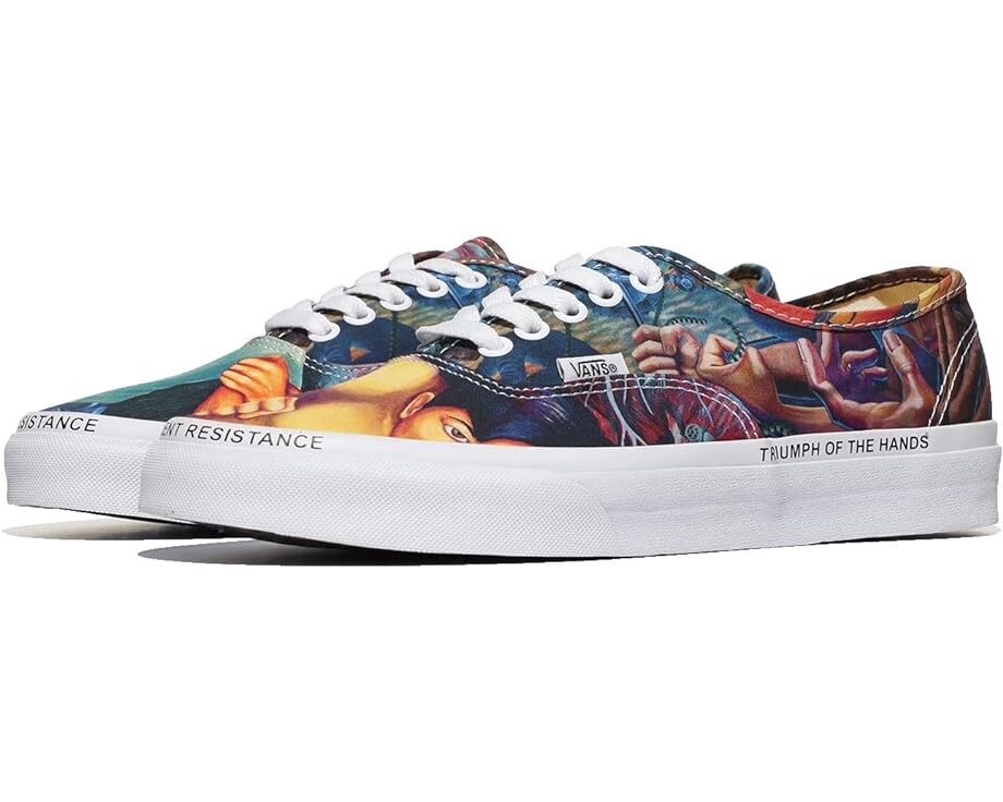 

Кроссовки Vans Authentic, цвет Judy Baca