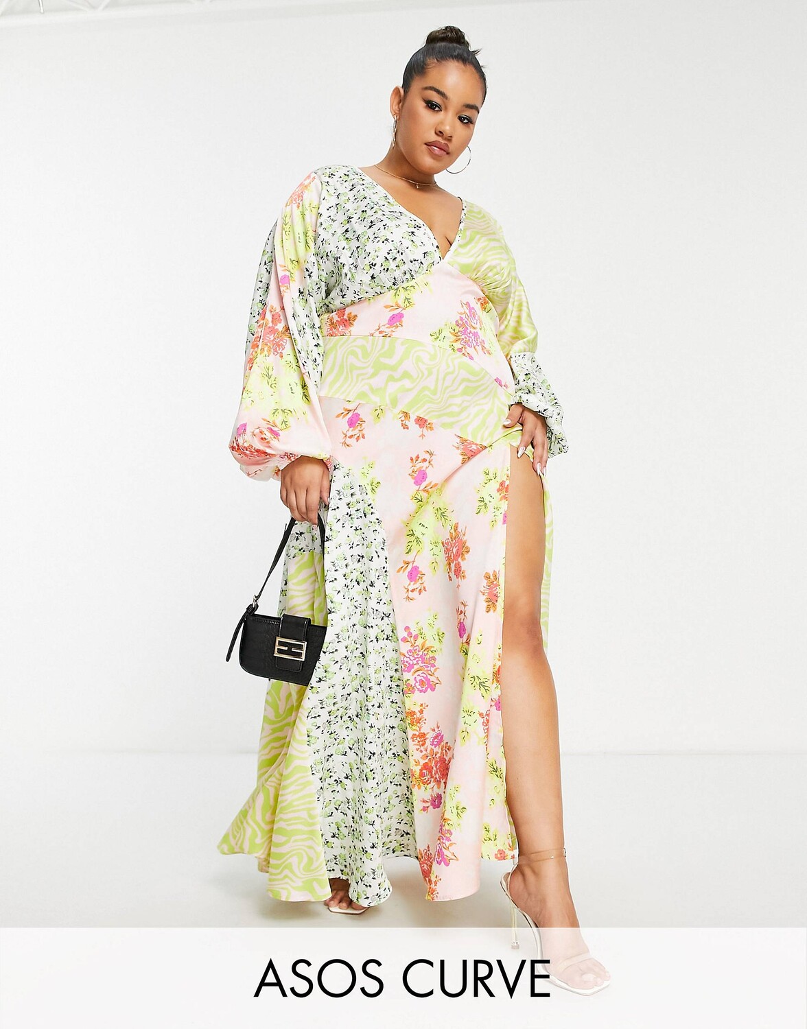 

Атласное платье миди со швами и принтом ASOS DESIGN Curve