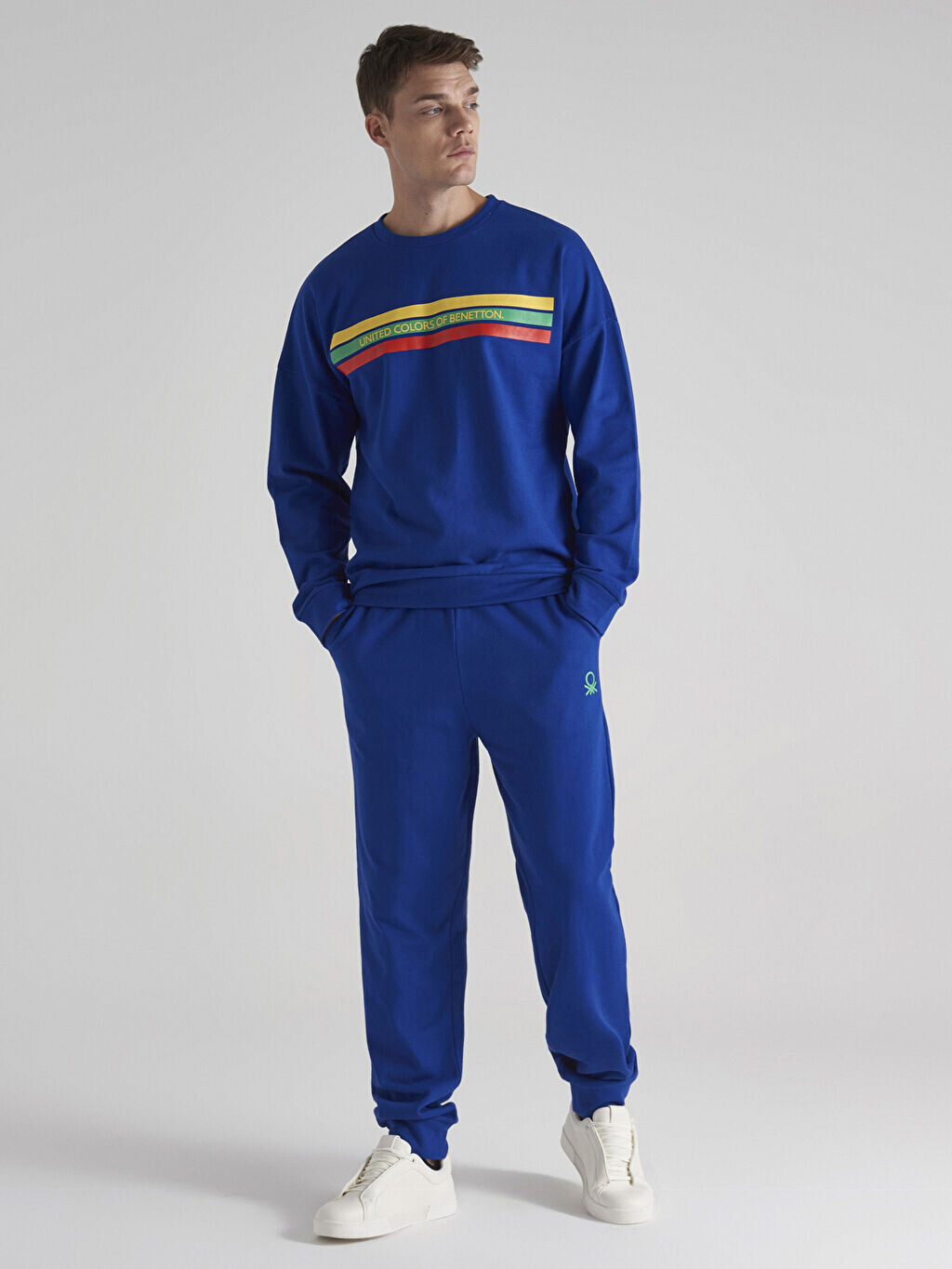 

Мужские спортивные штаны с эластичной талией и принтом Benetton