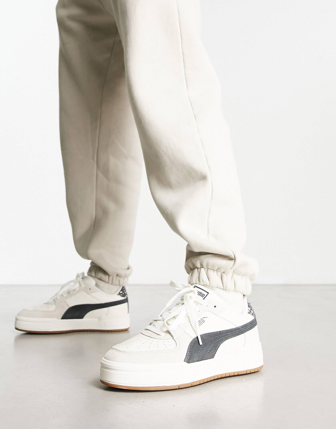 

Кроссовки Puma CA Pro Classic, бело-серый