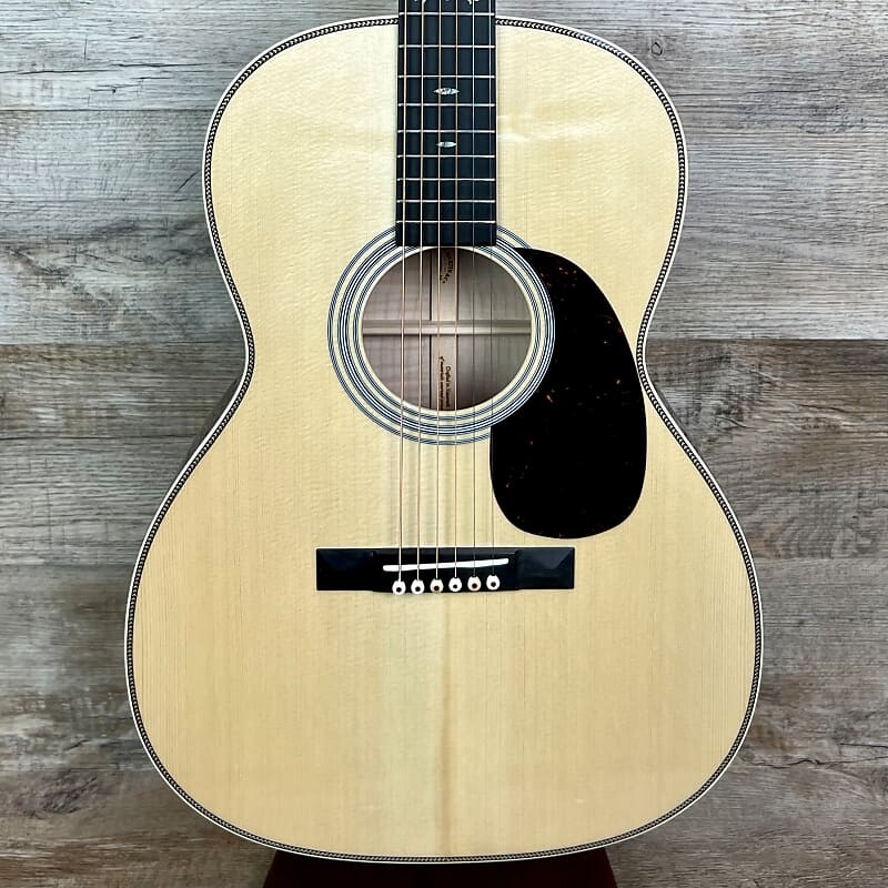 

Martin Custom Shop 000-12F итальянская альпийская ель/пламенный клен с футляром