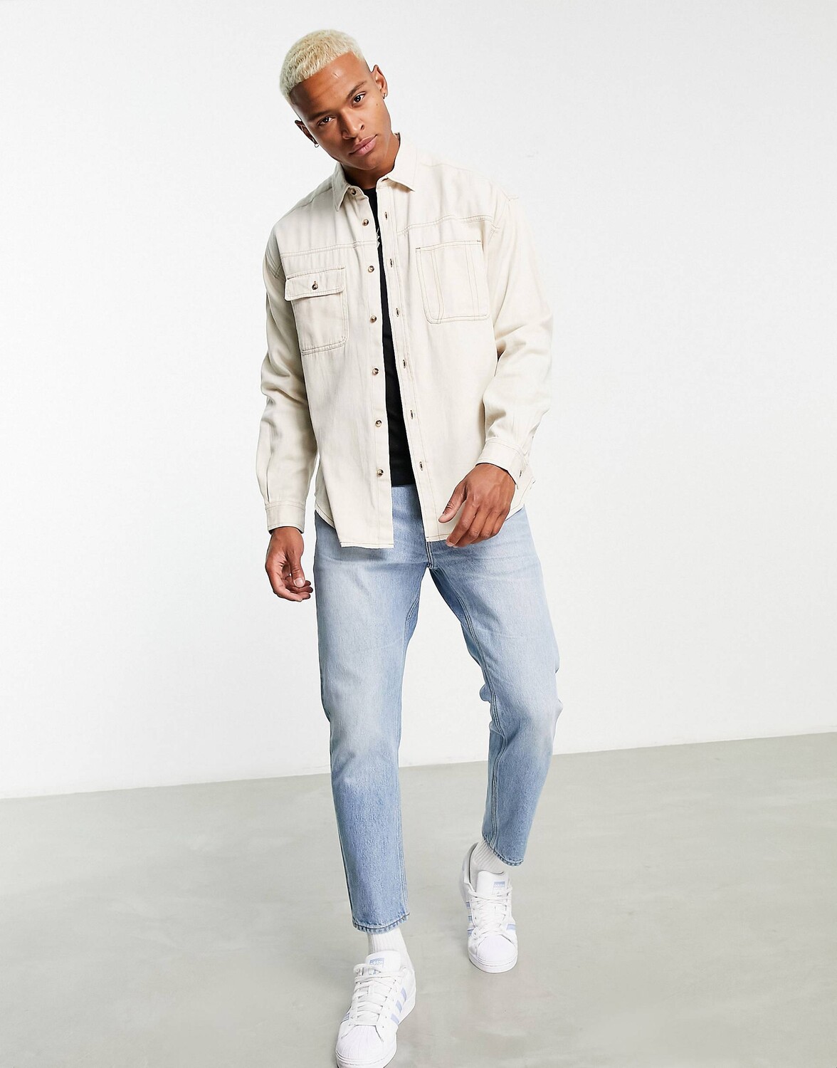 

Бежевая джинсовая рубашка оверсайз ASOS DESIGN