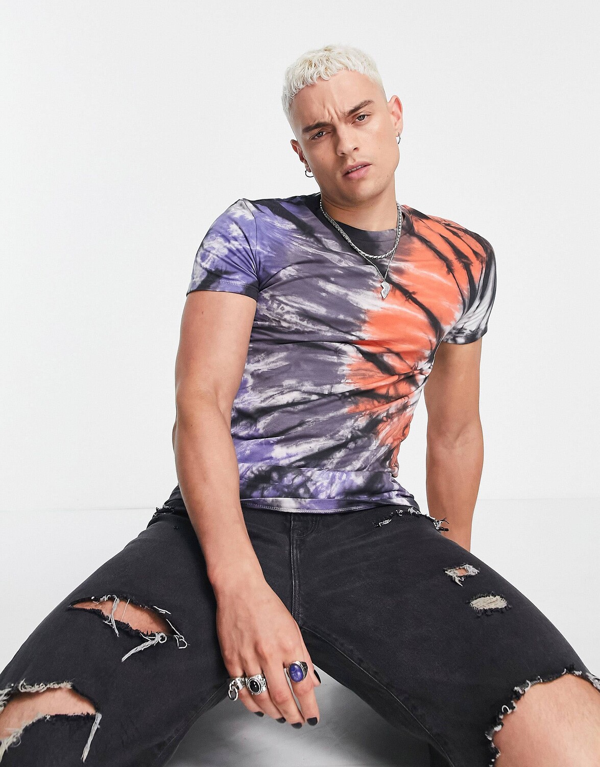 

Фиолетово-оранжевая футболка в стиле милитари ASOS DESIGN - GRAY - GREY